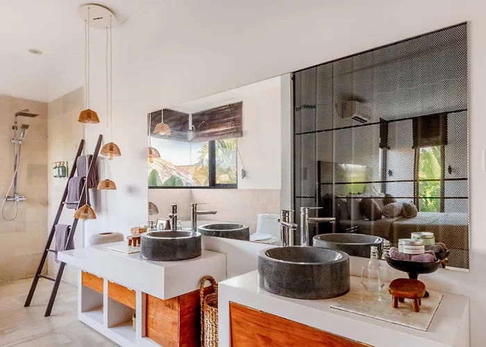 Villa 3 Bedroom - Walk To Bingin