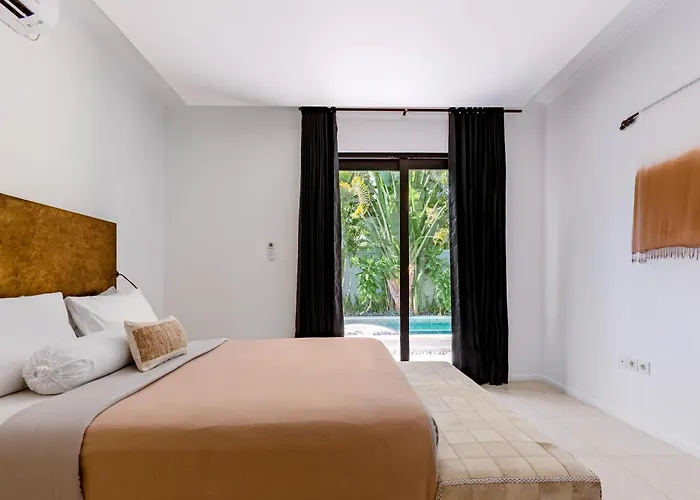 3 Bedroom - Walk To Bingin