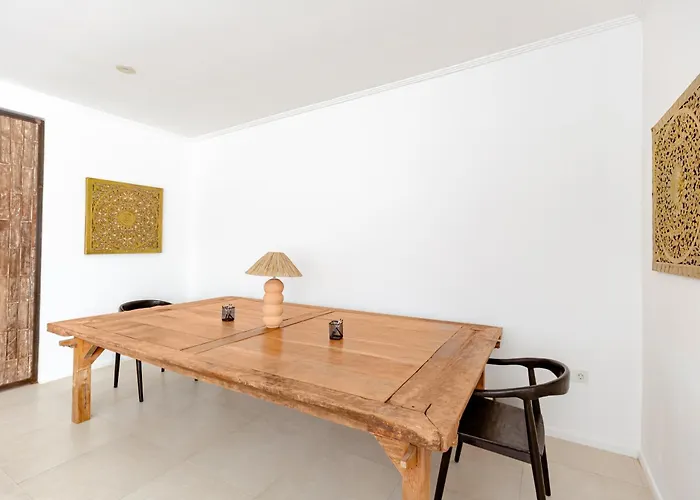 3 Bedroom - Walk To Bingin Villa *
